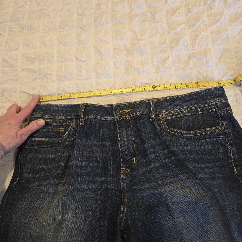 Vintage Simply Vera Wang Jeans – Size 14, Button Pocket Detail - Picture 12 of 15